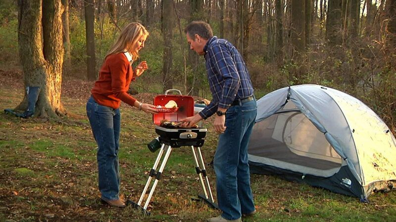 Cuisinart CGG-180 Petite Gourmet Portable 5,500 BTU Versastand Gas Grill, Red - Image 5