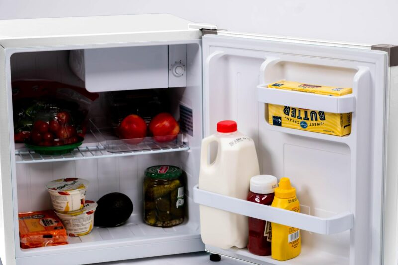 Frigidiare 1.6 Cu Ft Refrigrator Cotton - Image 2