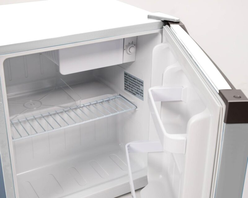 Frigidiare 1.6 Cu Ft Refrigrator Cotton - Image 7