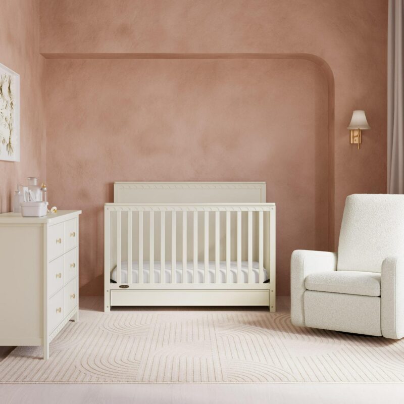 Graco Sasha 6 Drawer Nursery Dresser, Frosted Oat - Image 3