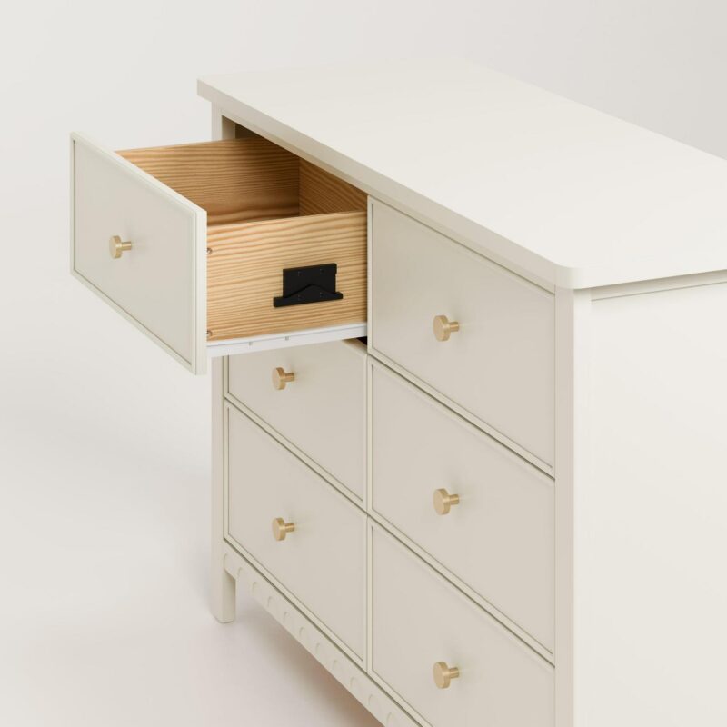 Graco Sasha 6 Drawer Nursery Dresser, Frosted Oat - Image 9