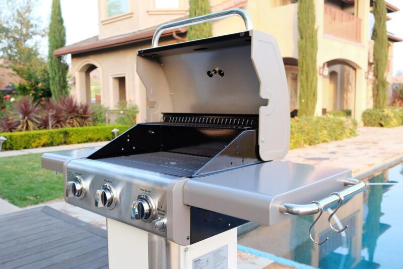 Kenmore Parrilla de Gas de 3 Quemadores, Parrilla para Barbacoa Al Aire Libre, Parrilla de Propano con Mesas Auxiliares Plegables, Blanco Perla - Image 9