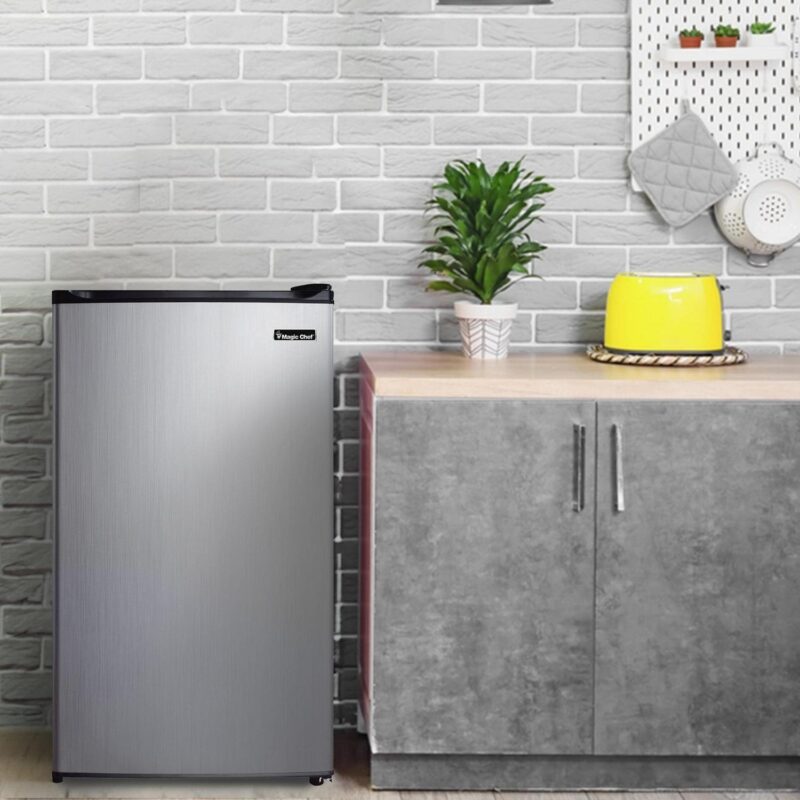 Magic Chef New 18.5 inch Width 3.5 Cu. ft. Compact Refrigerator with Single Door - Image 6