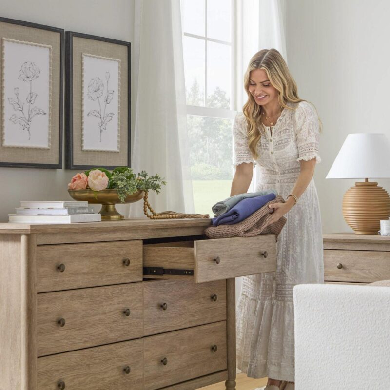 My Texas House Monroe 6-Drawer Dresser, Brushed Oak Finish - Image 4