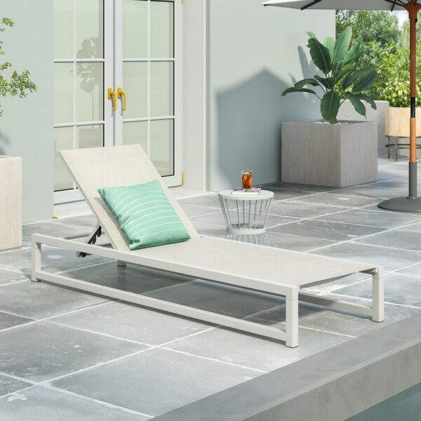 Noble House Modesta 33710e1e18cb1a0038b2b6c76a91217c