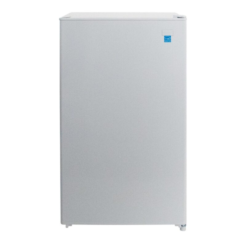 West Bend 4.4 cu ft Compact Refrigerator, White - Image 7