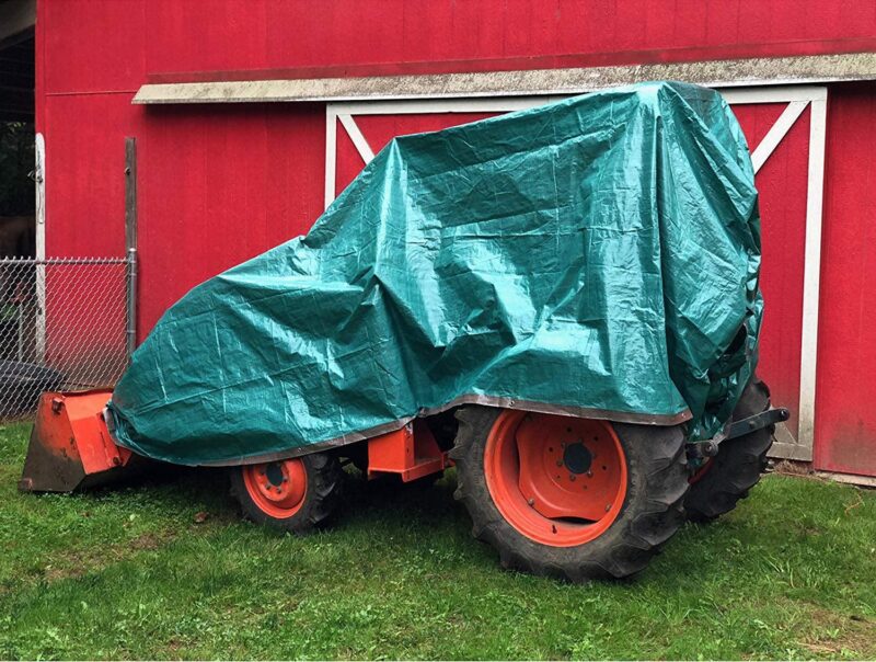 Foremost Dry Top 6 ft. x 8 ft. Medium Duty Polyethylene Reversible Tarp Brown/Green - Image 4