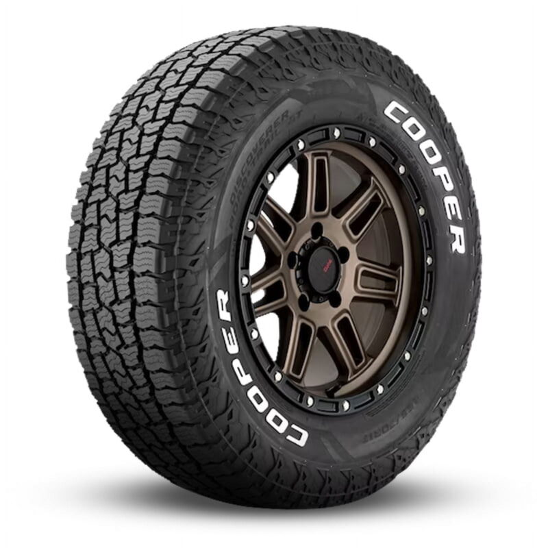 1 Cooper Discoverer Road+Trail AT 265/65R17 112T All Terrain 3PMSF 65K MILE CP171287050 / 265/65/17 / 2656517