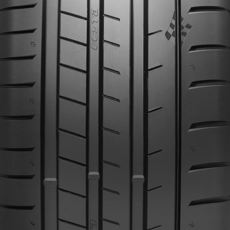 Kumho Ecsta PS91 UHP Summer 245/35ZR20 (95Y) XL Passenger Tire - Image 4