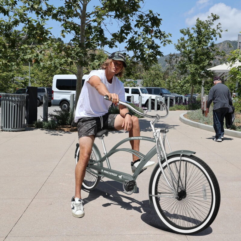 Micargi Steel Frame Adult's 26" Cruiser Bikes - Image 6