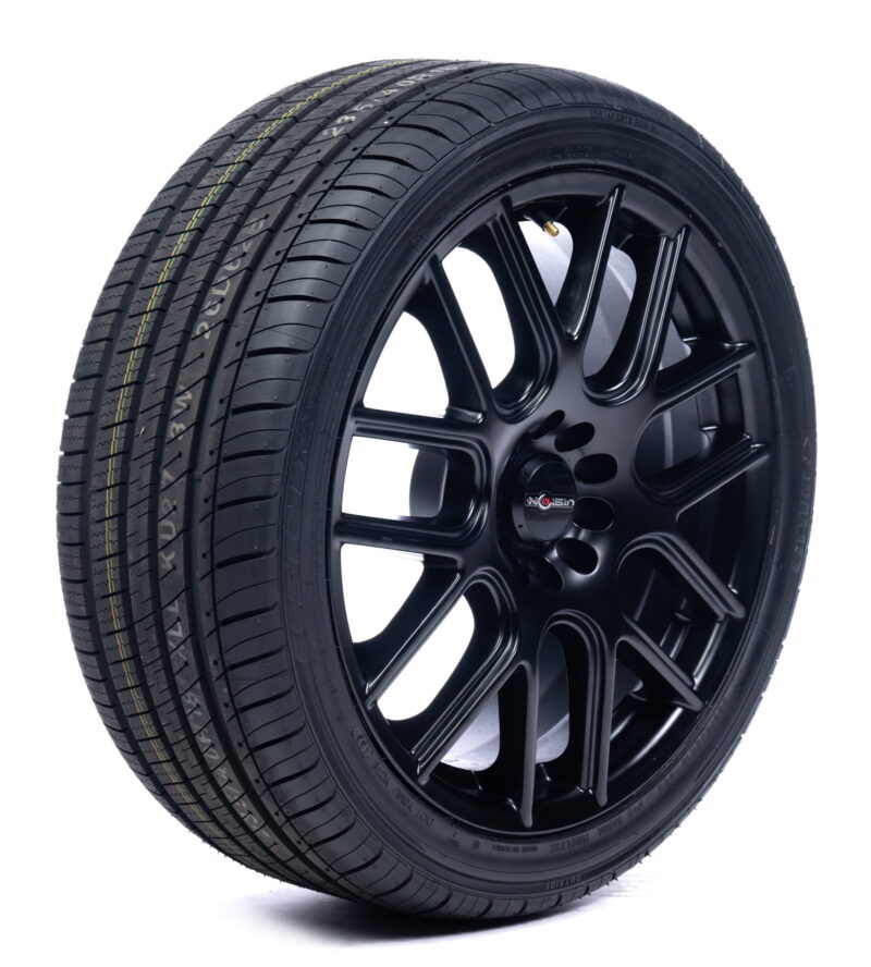 Kumho LX Platinum KU27 All-Season Tire - 225/40R18 92W Fits: 2014-15 Honda Civic Si, 2013 Toyota Corolla LE - Image 2