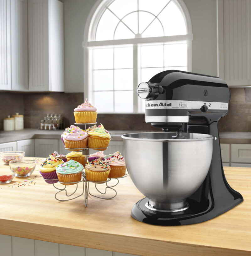 KitchenAid® Classic™ Series 4.5 Quart Tilt-Head Stand Mixer, Onyx Black, K45SS - Image 4