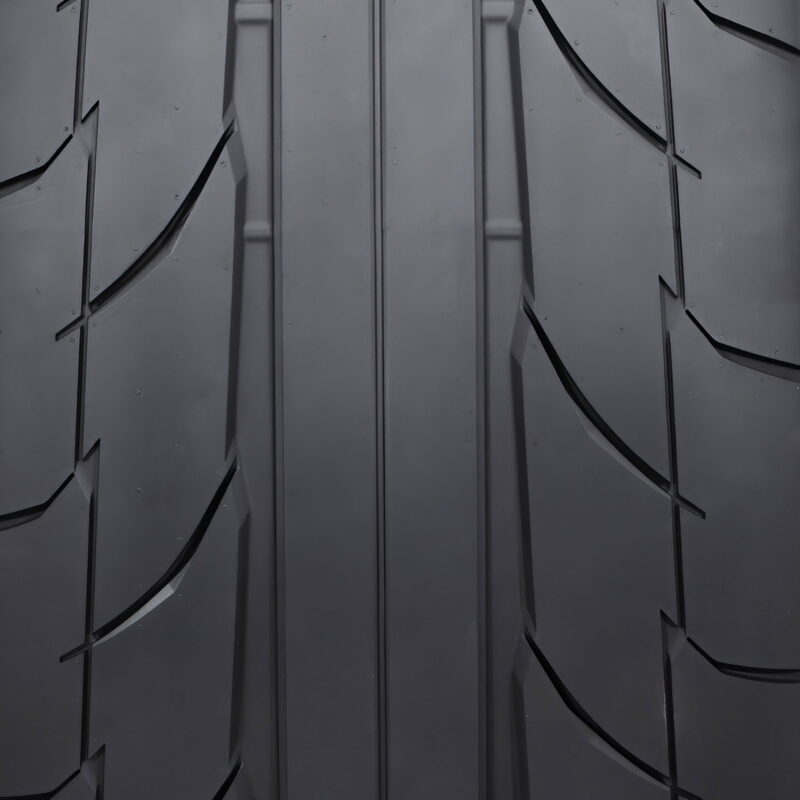 Nitto NT555RII Racing P305/45R18 103W LL Passenger Tire - Image 4
