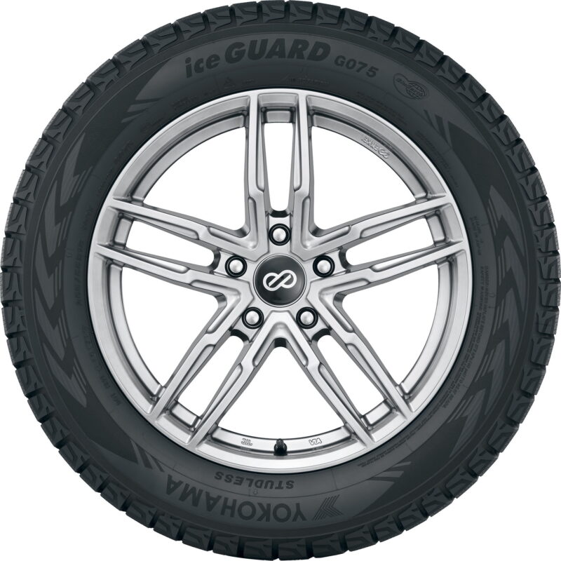 Yokohama iceGUARD G075 Winter 255/50R19 107T XL Passenger Tire - Image 3