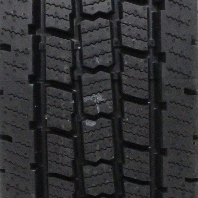 Cooper Discoverer HT3 All Season 235/65R16C 121/119R E Light Truck Tire - Image 4